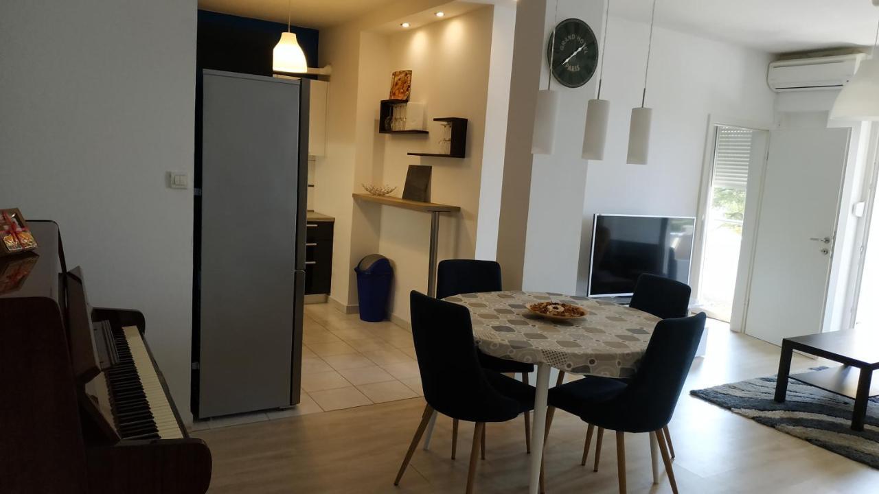 Apartman Katnic By The Beach Crikvenica Buitenkant foto